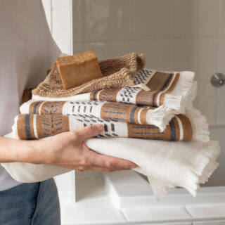 9249610minib6_3_web___23h_serviette_invite_eclipse_ecru_2