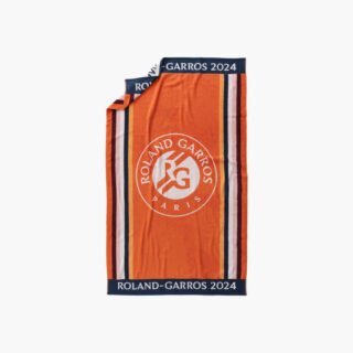 1712985091-drap-de-plage-officiel-joueur-se-coton-bio-roland-garros-2024-terre-battue