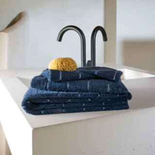 1709275618-serviette-de-toilette-coton-hypnotic-marine